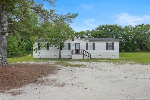 234 Twin Creek Drive, Raeford, NC 28376