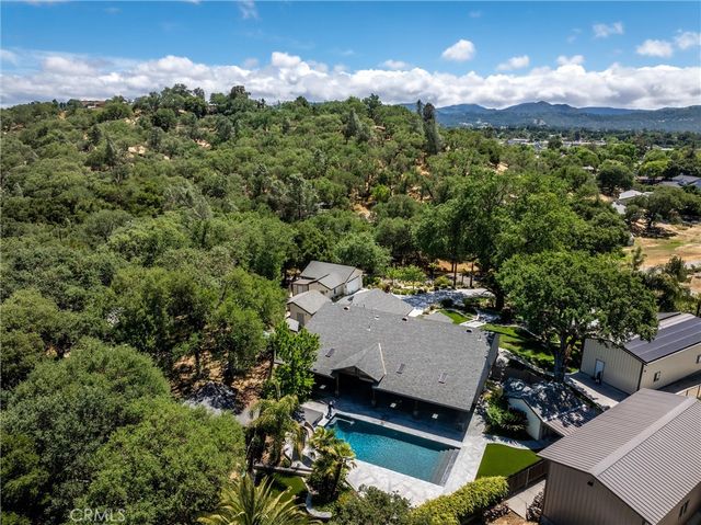 9071 Palomar Avenue, Atascadero, CA 93422