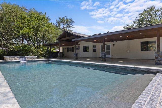 9071 Palomar Avenue, Atascadero, CA 93422