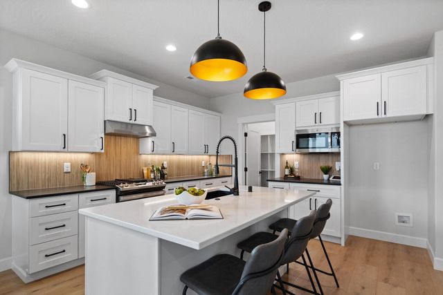 13310 N Starling Ln, Spokane, WA 99208