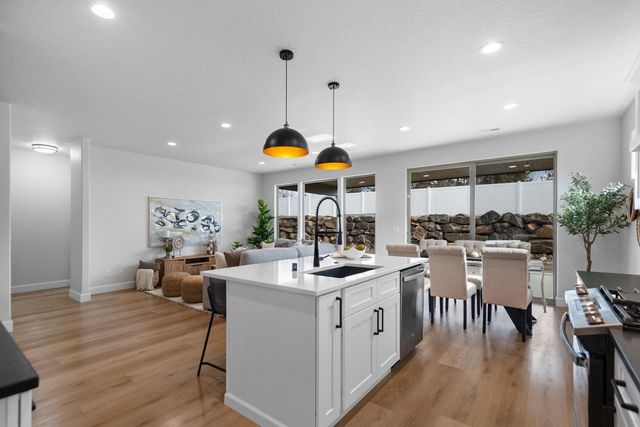 13310 N Starling Ln, Spokane, WA 99208