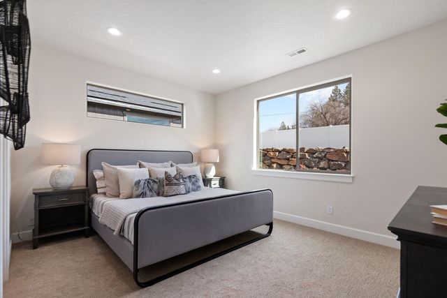 13310 N Starling Ln, Spokane, WA 99208