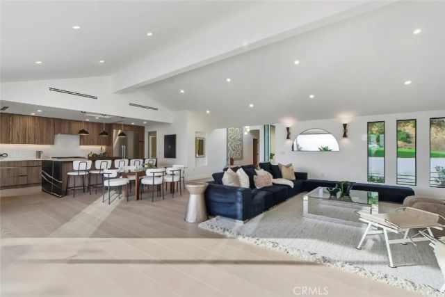 1764 E Loma Alta, Altadena, CA 91001