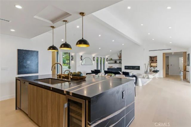 1764 E Loma Alta, Altadena, CA 91001