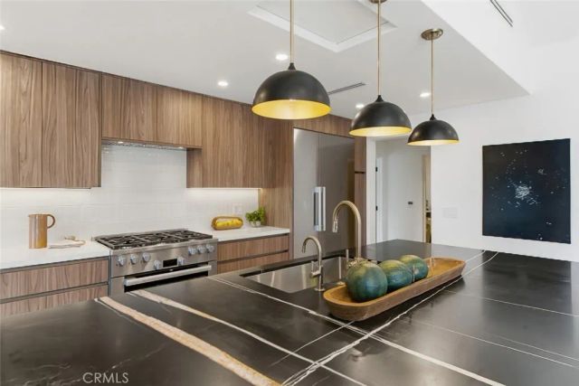 1764 E Loma Alta, Altadena, CA 91001