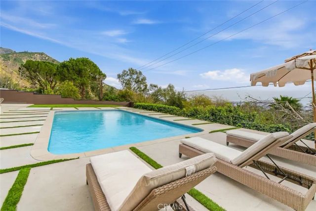 1764 E Loma Alta, Altadena, CA 91001