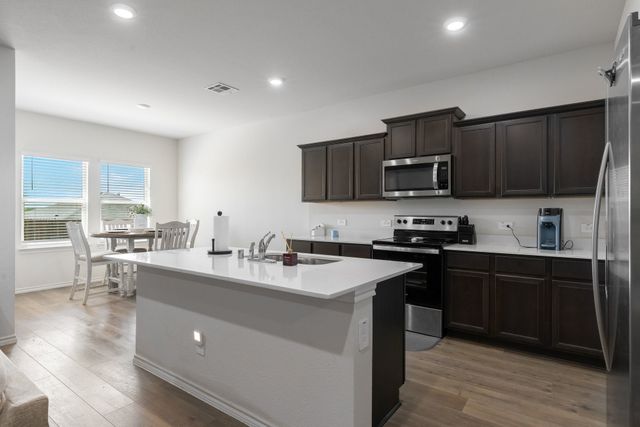 884 Jett Drive, Ferris, TX 75125