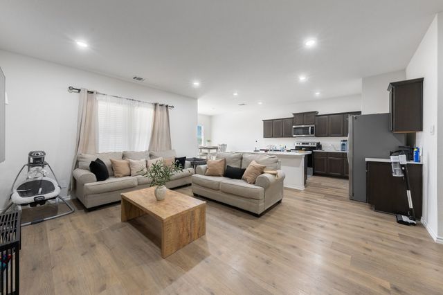 884 Jett Drive, Ferris, TX 75125