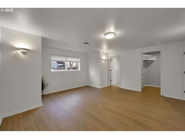 837 ARMSTRONG Ave, Eugene, OR 97404