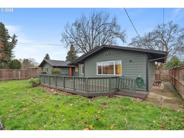 837 ARMSTRONG Ave, Eugene, OR 97404