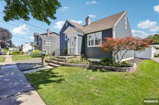 433 Fern Avenue, Lyndhurst, NJ 07071