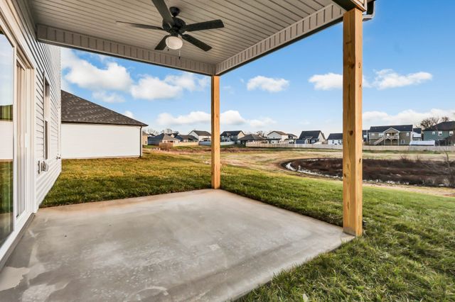 2685 Brewster Dr, Clarksville, TN 37042