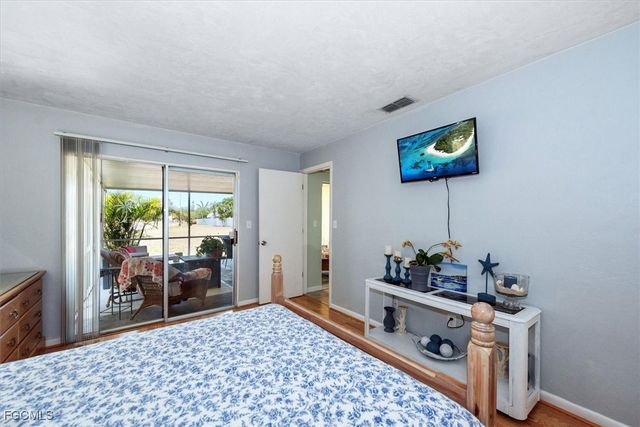 10746 Lemontree CT, Lehigh Acres, FL 33936