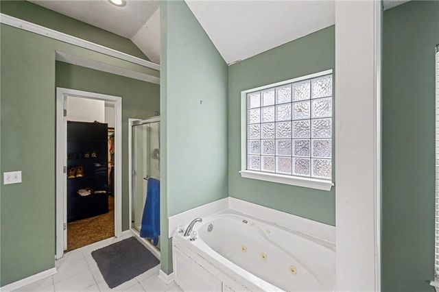 1808 NW 79th Terrace, Kansas City, MO 64151