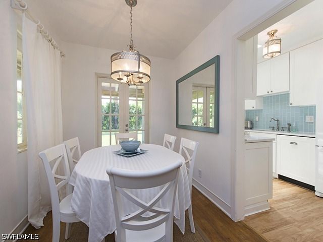 116 3RD ST N, Naples, FL 34102