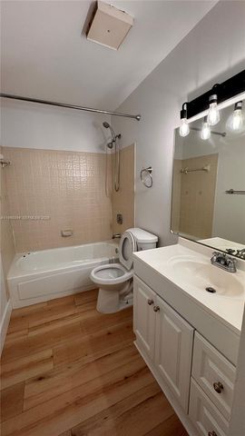 3801 Cocoplum Cir 35134, Coconut Creek, FL 33063