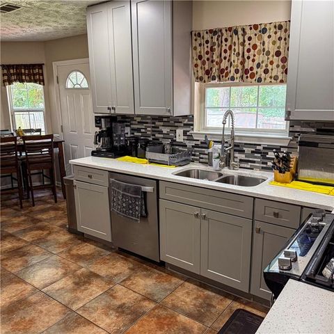 1110 Meadow Walk Avenue, Lawrenceville, GA 30044