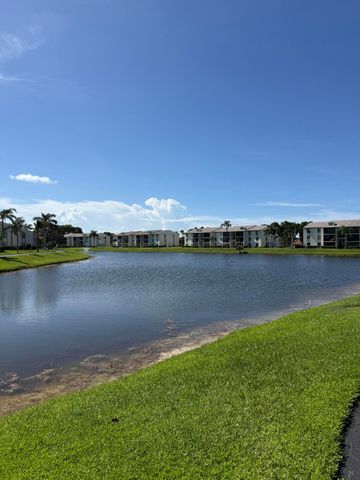 1110 GREEN PINE Boulevard C2, West Palm Beach, FL 33409