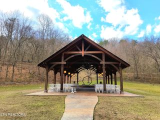 801/805 Hardin Lane, Sevierville, TN 37862