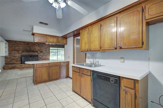 19870 Fm 1253, Lindale, TX 75771