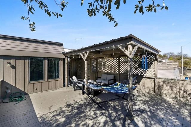 8350 Southmeadow Circle, Dallas, TX 75231