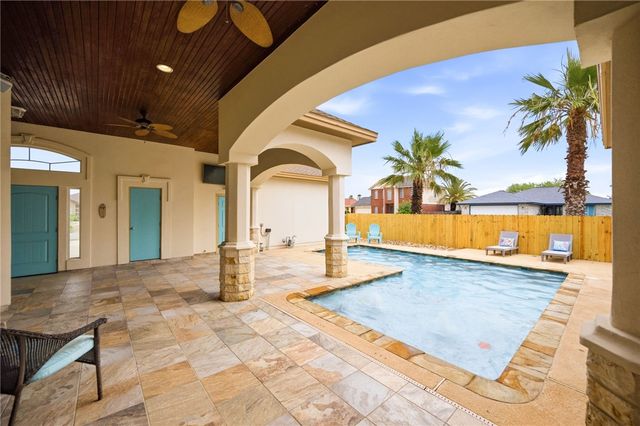 13981 Jibstay St, Corpus Christi, TX 78418