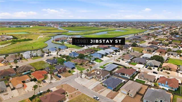 13981 Jibstay St, Corpus Christi, TX 78418