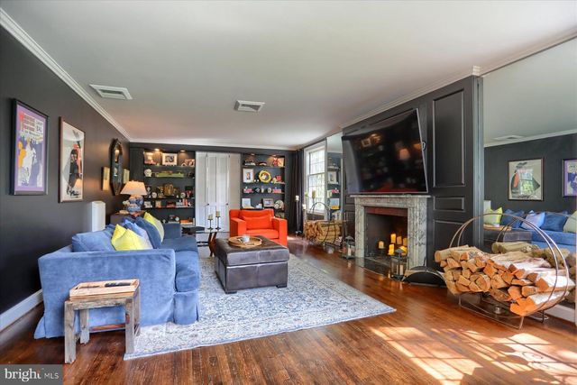 10 W LAKE AVE, Baltimore, MD 21210