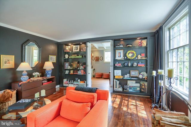 10 W LAKE AVE, Baltimore, MD 21210