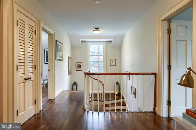 10 W LAKE AVE, Baltimore, MD 21210