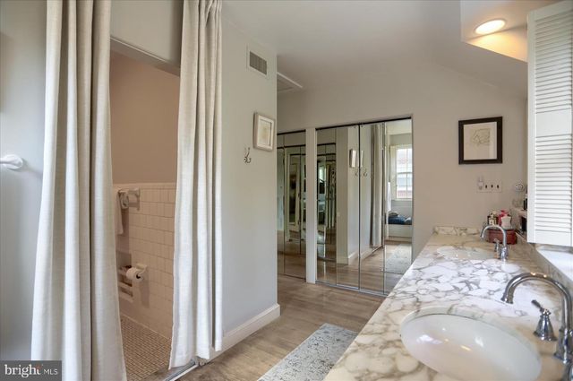 10 W LAKE AVE, Baltimore, MD 21210