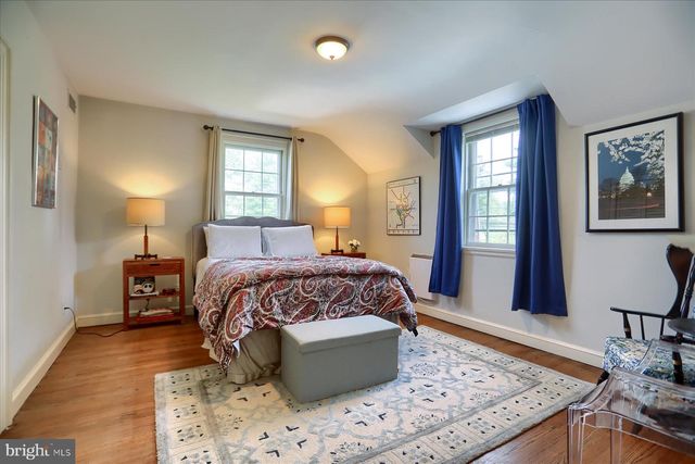 10 W LAKE AVE, Baltimore, MD 21210