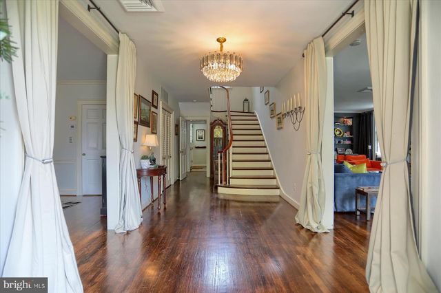 10 W LAKE AVE, Baltimore, MD 21210