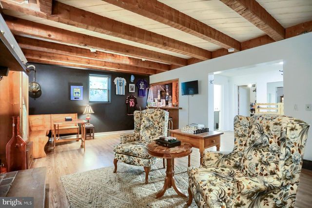 10 W LAKE AVE, Baltimore, MD 21210