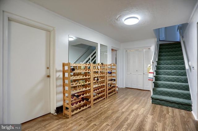 10 W LAKE AVE, Baltimore, MD 21210