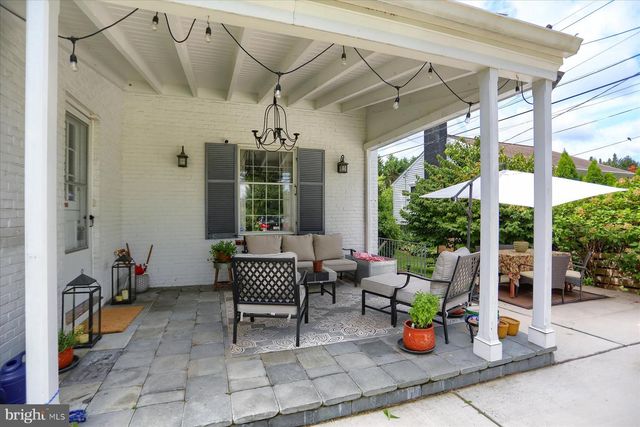 10 W LAKE AVE, Baltimore, MD 21210
