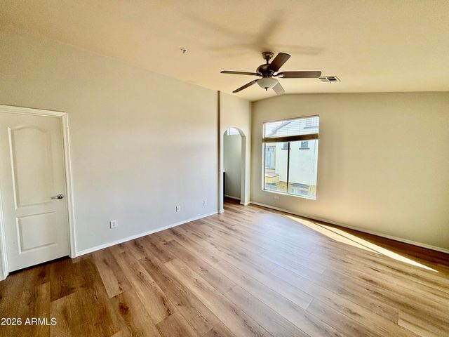 2725 E Mine Creek Road 1081, Phoenix, AZ 85024