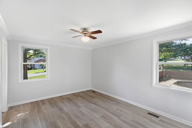 211 General Forrest Dr, Springfield, TN 37172