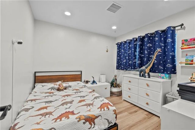 11228 Blythe, Sun Valley, CA 91352