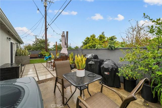 11228 Blythe, Sun Valley, CA 91352