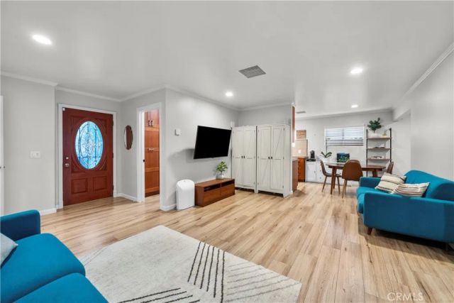 11228 Blythe, Sun Valley, CA 91352