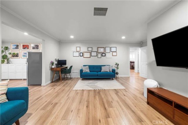 11228 Blythe, Sun Valley, CA 91352