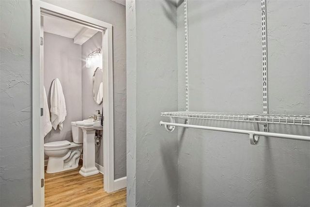 1704 Cairo Avenue, Oklahoma City, OK 73111