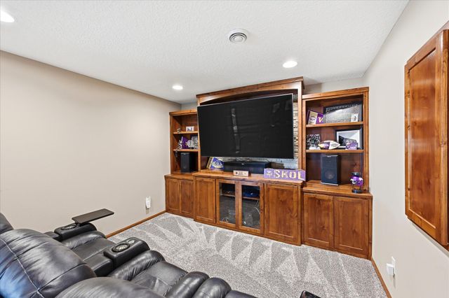 18379 Smith Court NW, Elk River, MN 55330