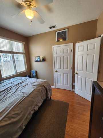 7312 Del Prado Way, Sacramento, CA 95828