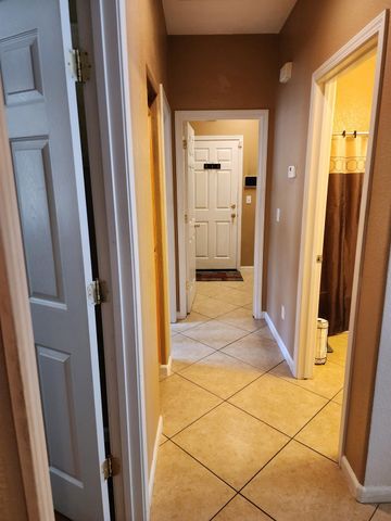 7312 Del Prado Way, Sacramento, CA 95828