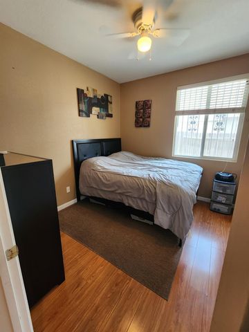 7312 Del Prado Way, Sacramento, CA 95828