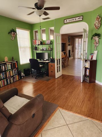 7312 Del Prado Way, Sacramento, CA 95828