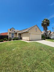 7312 Del Prado Way, Sacramento, CA 95828