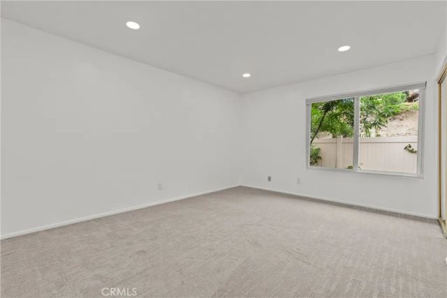 20038 Avenue Of The Oaks, Newhall, CA 91321
